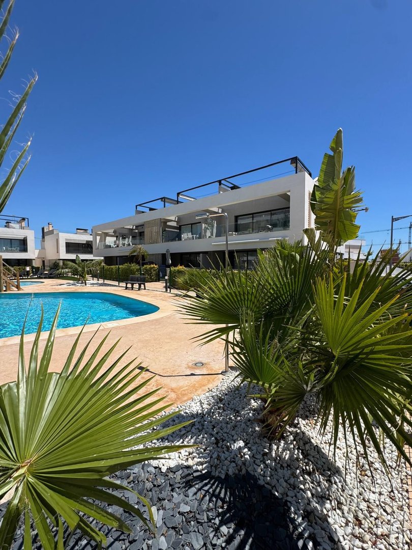 2 Bed شقة في الطابق الأرضي in Santa Rosalia Lake and Life Resort في Santa Rosalia Lake and Life Resort, 