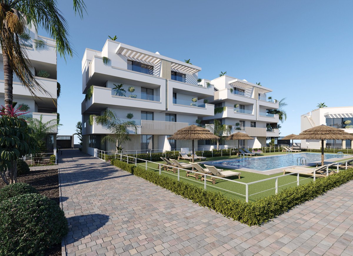 2 Bed New Development in Santa Rosalia Lake and Life Resort في Santa Rosalia Lake and Life Resort, تطوير عقاري جديد