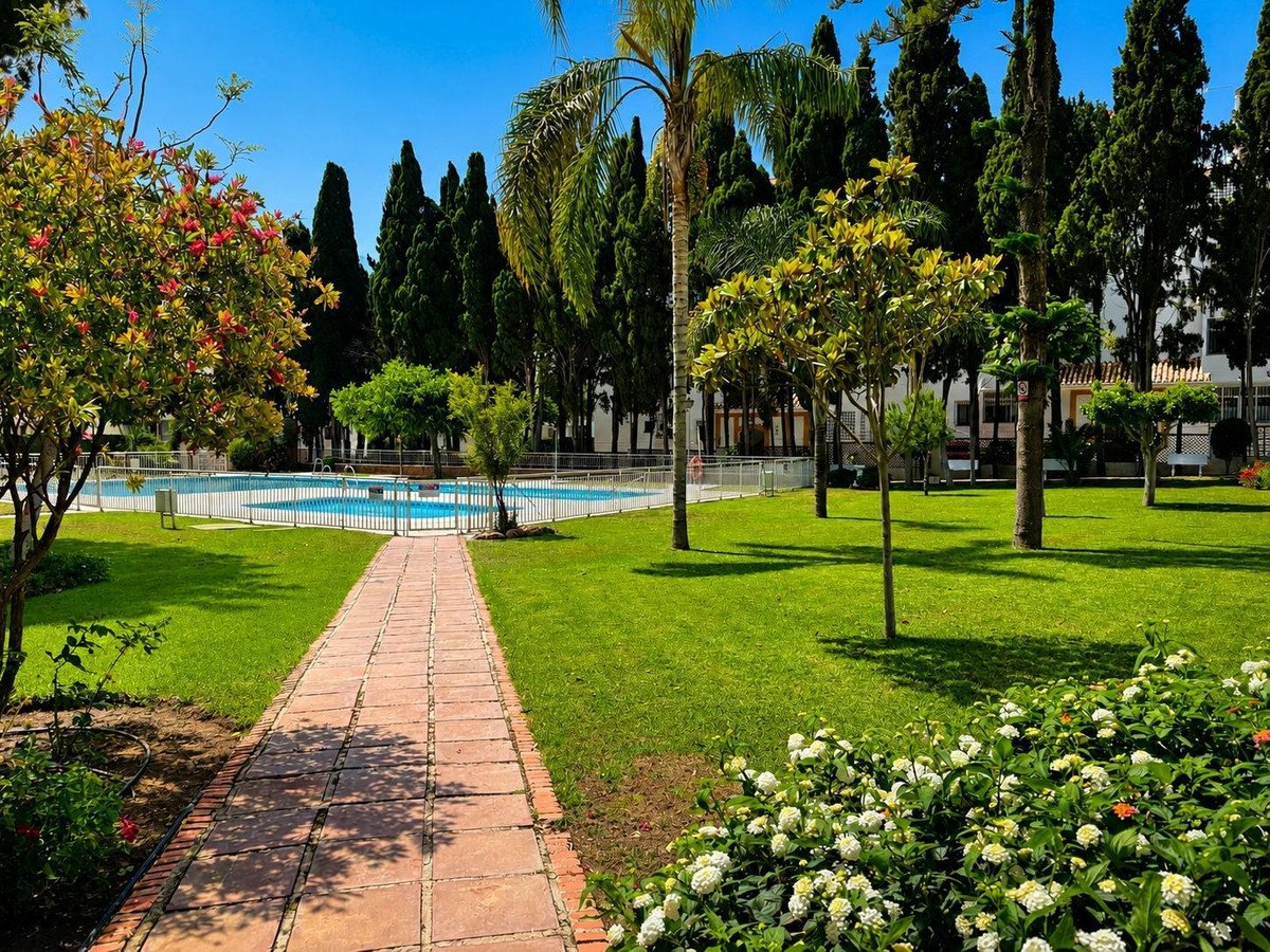 2 Bed Middle Floor Apartment in Torremolinos in Torremolinos, Apartment