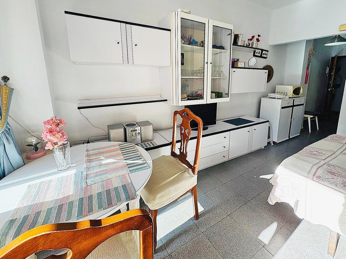 Middle Floor Studio in Torremolinos in Torremolinos, Studio