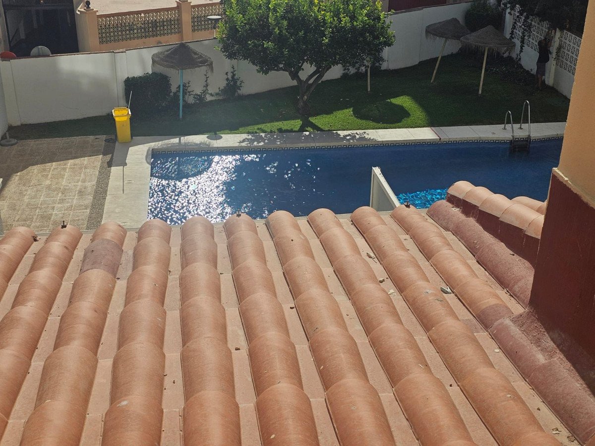 1 Bed شقة في الطابق الأوسط in Torremolinos في Torremolinos, شقة