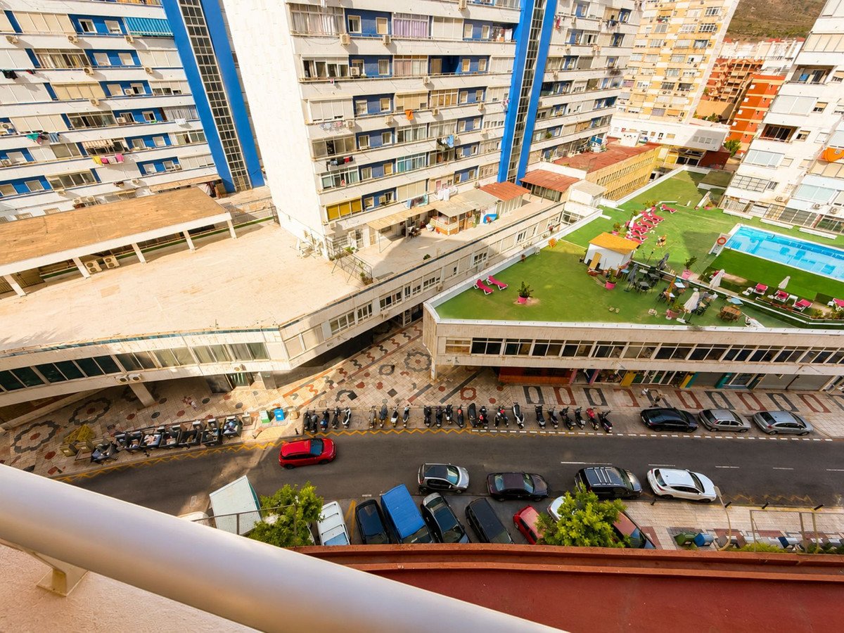 1 Bed شقة في الطابق الأوسط in Torremolinos في Torremolinos, شقة
