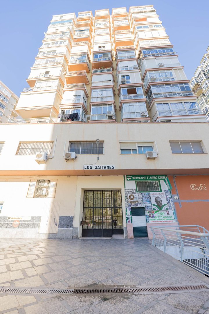 1 Bed Middle Floor Studio in Torremolinos in Torremolinos — Studio