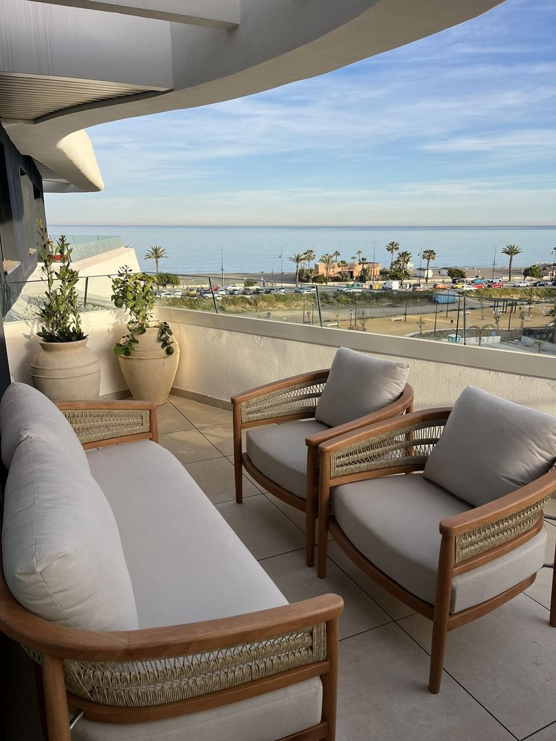 2 Bed شقة في الطابق الأوسط in Torremolinos في Torremolinos, شقة سكنية