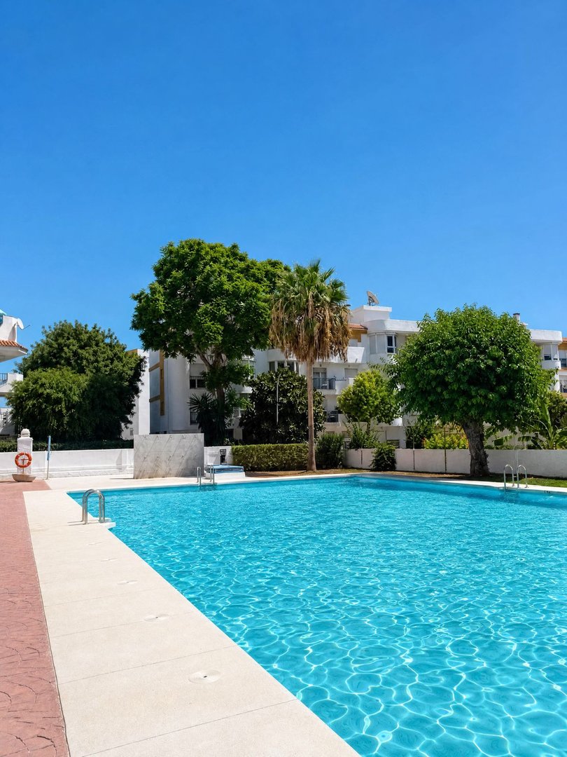 Среден етаж Studio in Torremolinos в Torremolinos, 