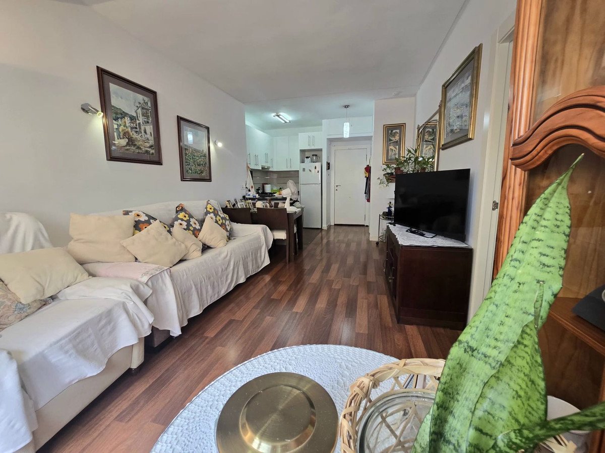 1 Bed Middle Floor Apartment in Torremolinos Centro in Torremolinos Centro, Apartment