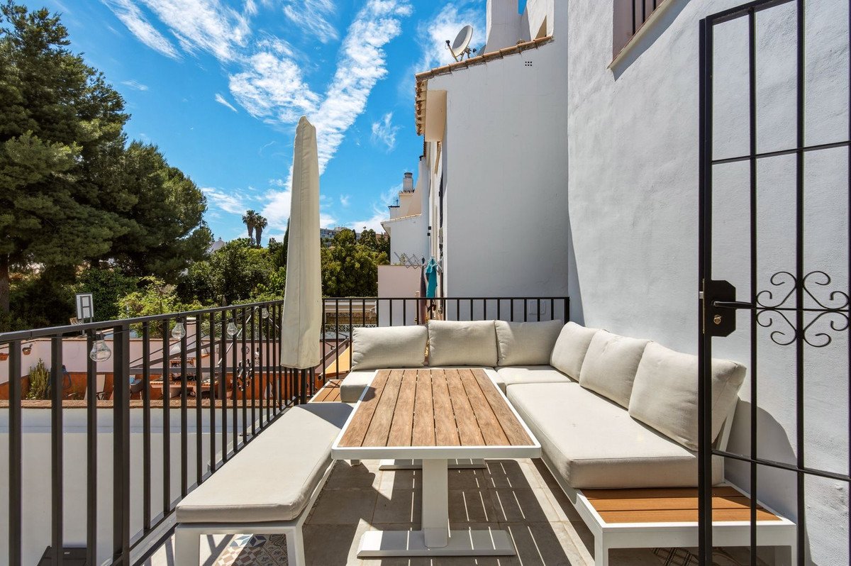 5 Bed Townhouse in Torremolinos in Torremolinos, Townhouse