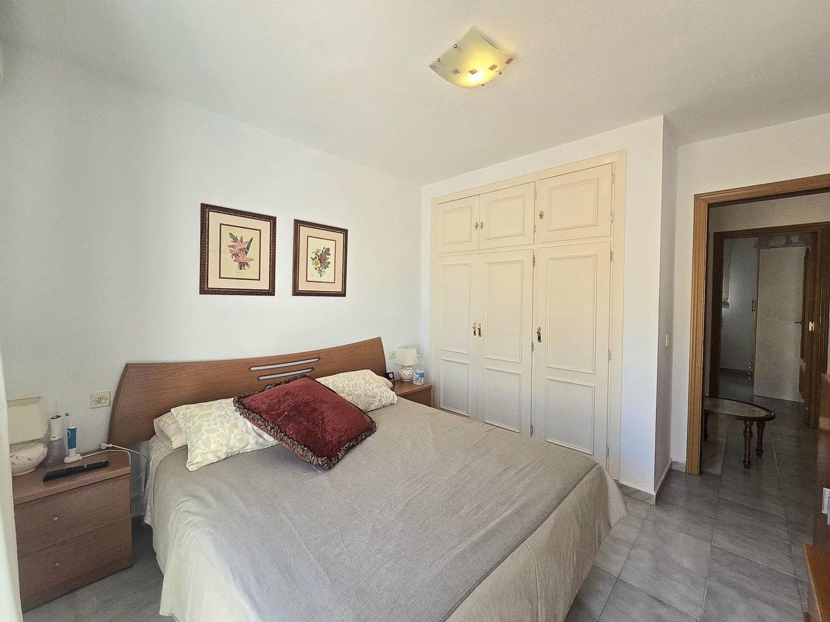 4 Bed Semi-Detached House in Torremolinos in Torremolinos — Semi-Detached House