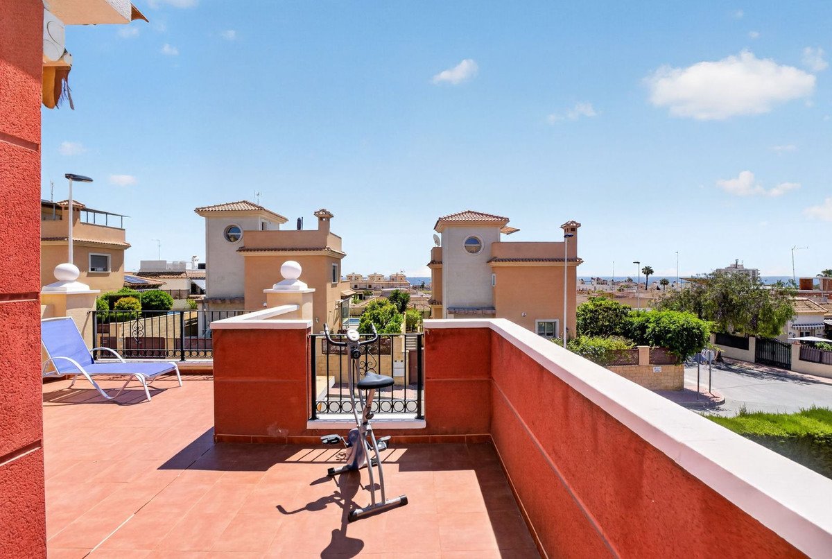 4 Bed Townhouse in Aguas Nuevas in Aguas Nuevas, Townhouse