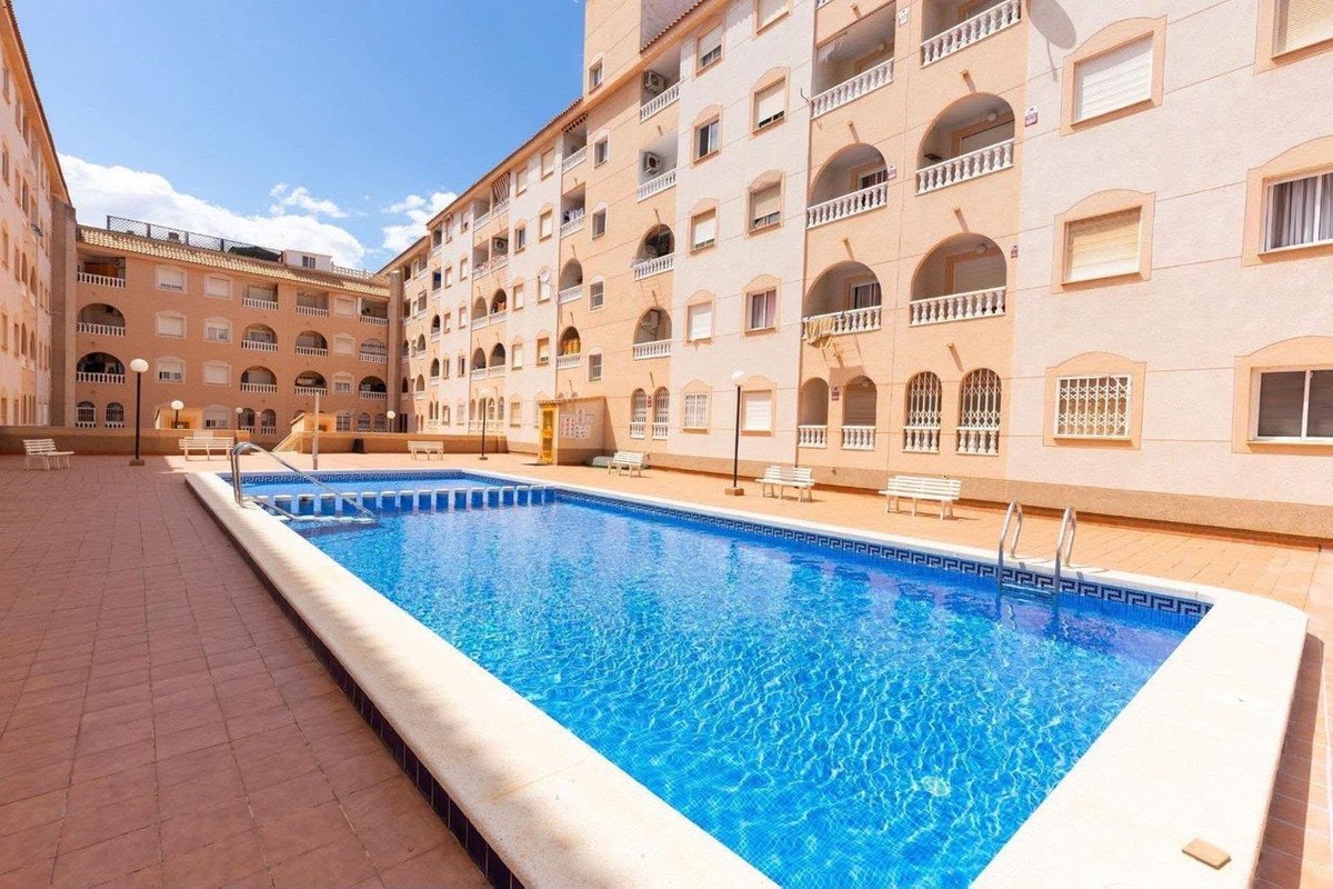 1 Bed Ground Floor Apartment in Torrevieja in Torrevieja, Apartment