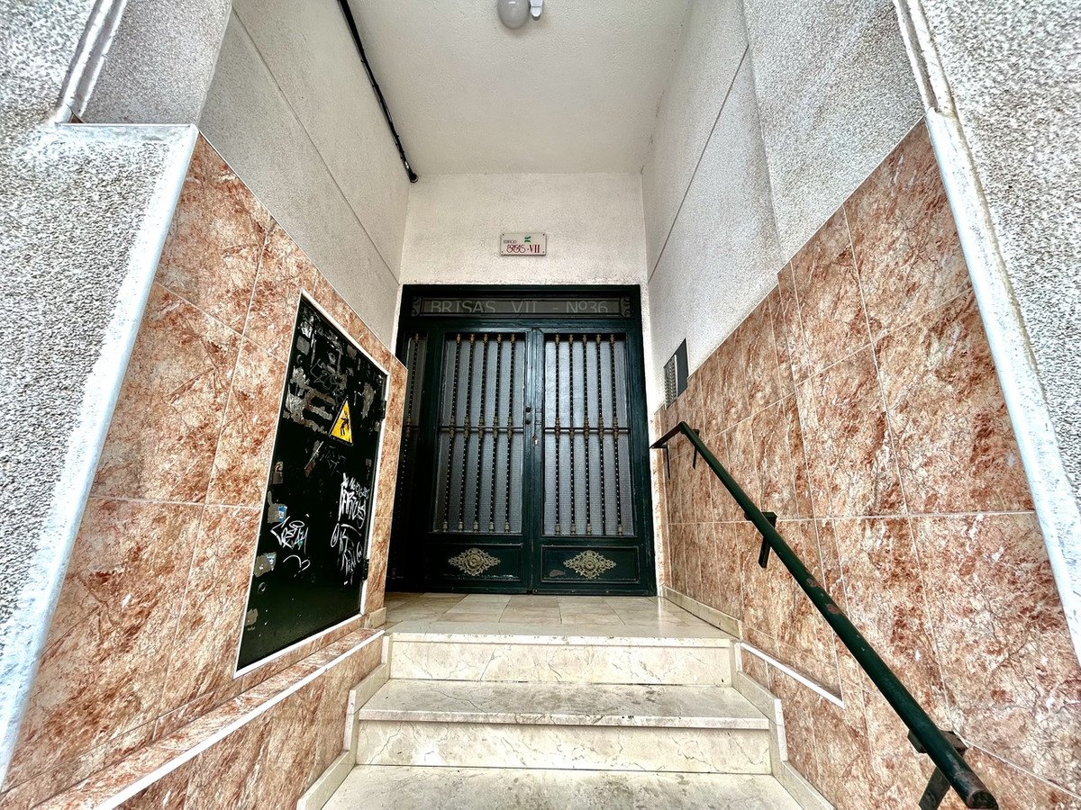 1 Bed Top Floor Apartment in Torrevieja in Torrevieja — Apartment