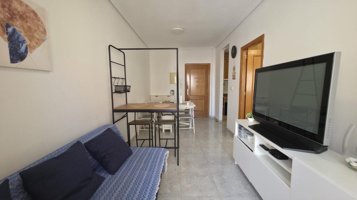 1 Bed Middle Floor Apartment in Torrevieja in Torrevieja, Apartment