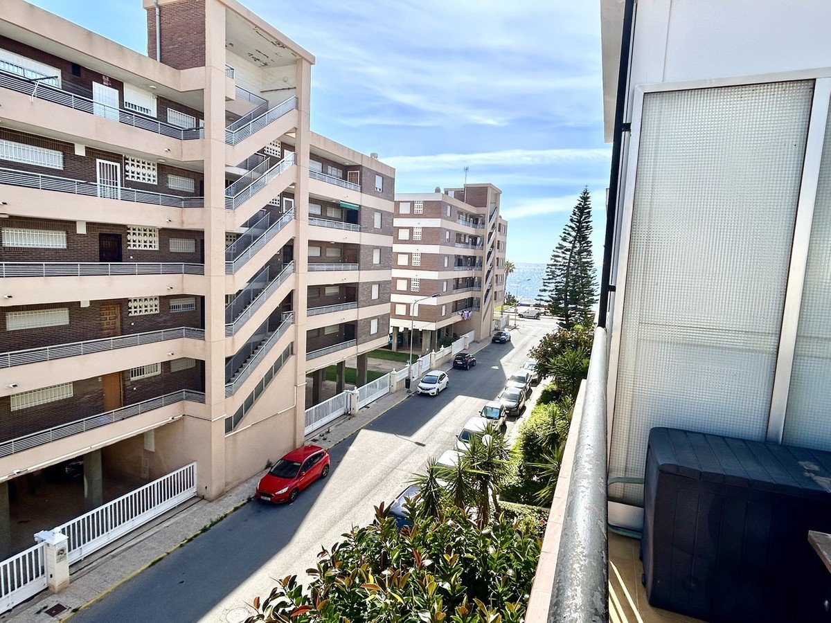 1 Bed Middle Floor Apartment in Torrevieja in Torrevieja, Apartment