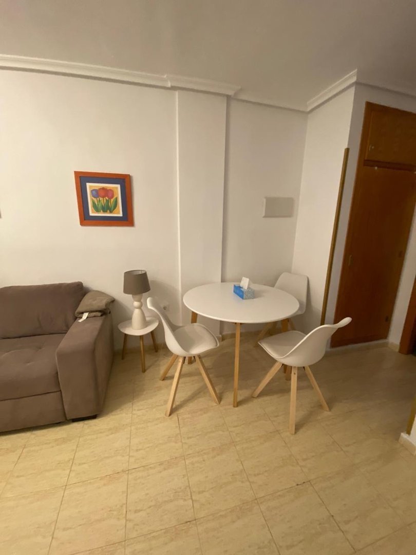 1 Bed Middle Floor Apartment in Torrevieja in Torrevieja, Apartment