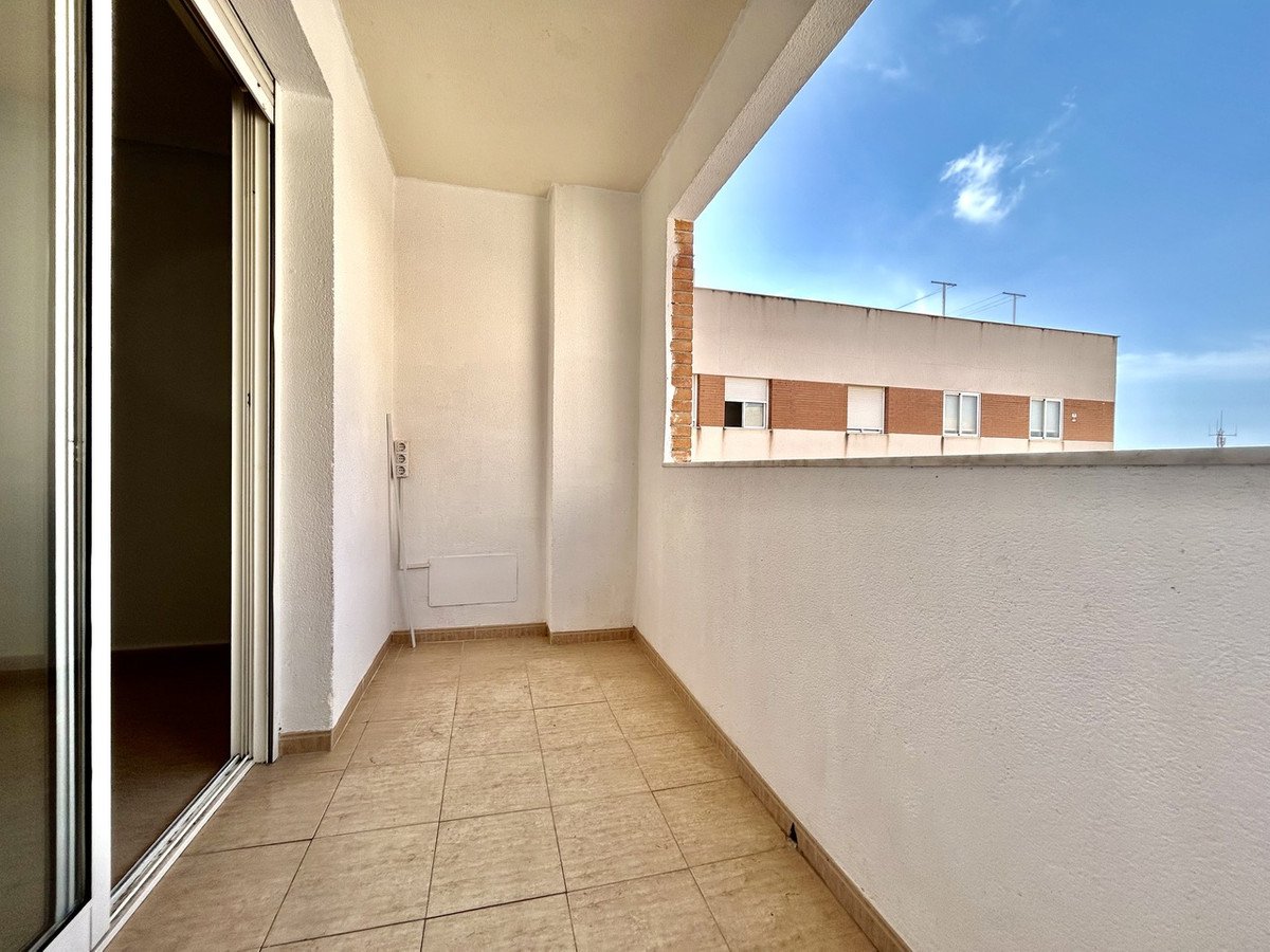 2 Bed Middle Floor Apartment in Torrevieja in Torrevieja, Apartment