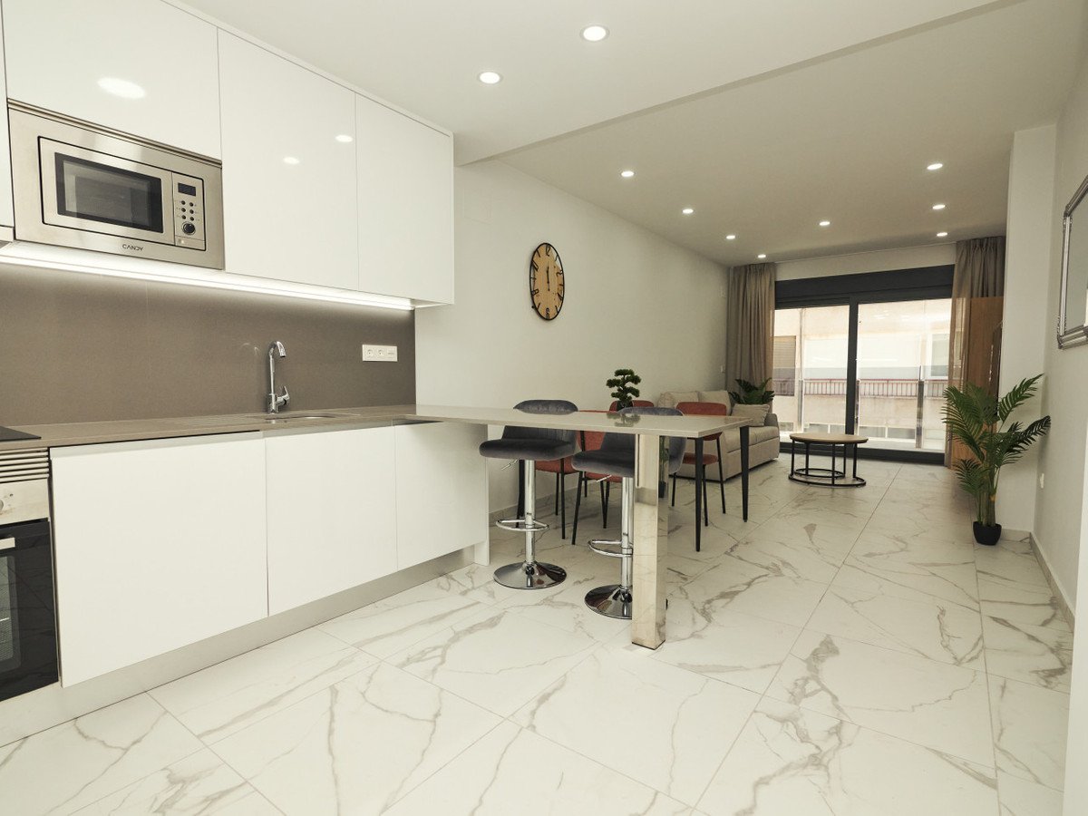 2 Bed Ground Floor Apartment in Torrevieja in Torrevieja, Apartment