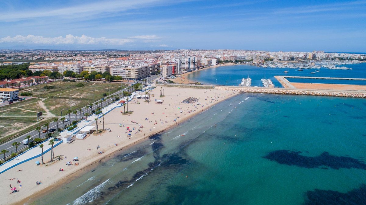 2 Bed Ground Floor Apartment in Torrevieja in Torrevieja, Apartment