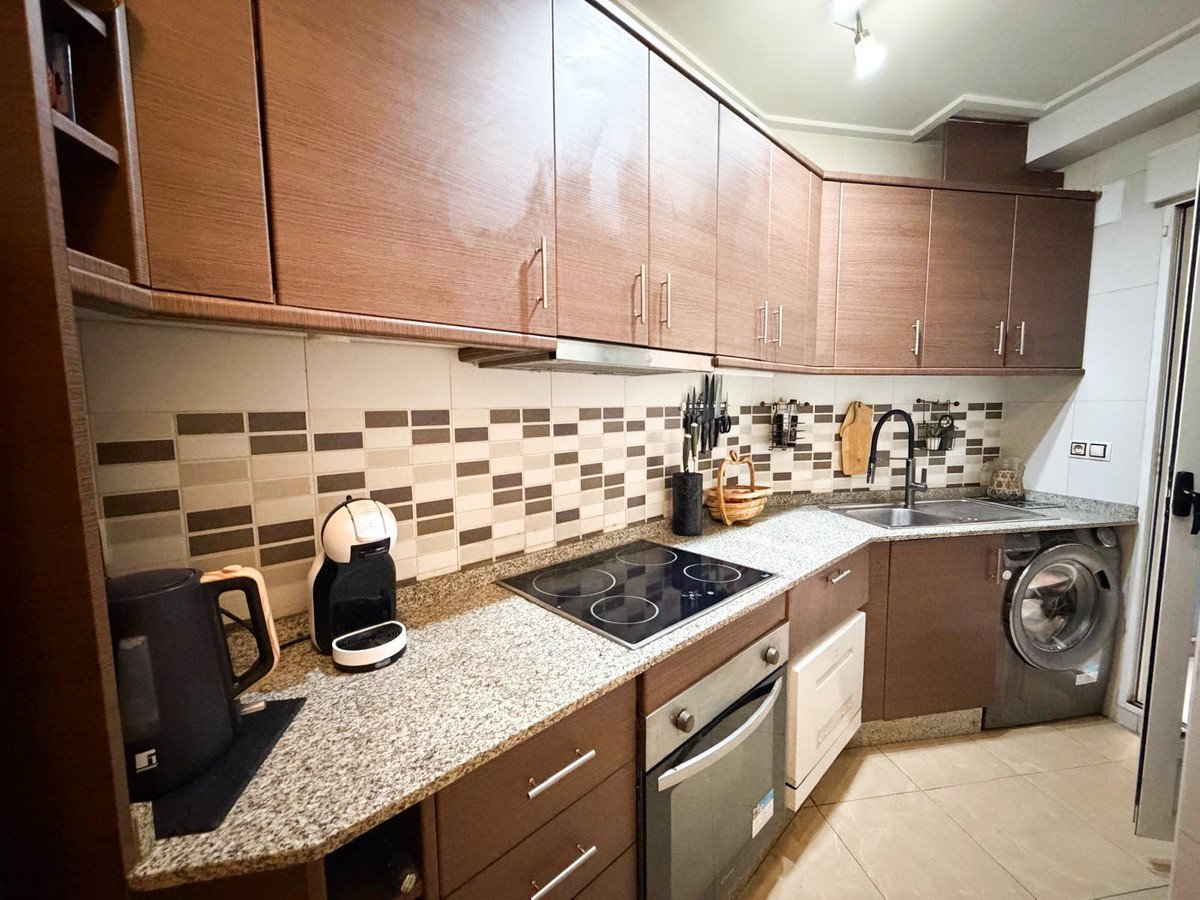3 Bed Middle Floor Apartment in Torrevieja in Torrevieja, Apartment