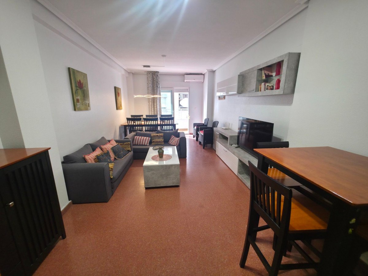 3 Bed Middle Floor Apartment in Torrevieja in Torrevieja, Apartment
