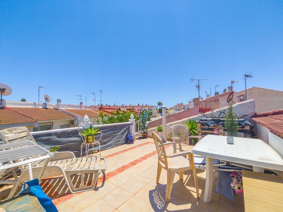 2 Bed Bungalow in Torrevieja in Torrevieja, Bungalow
