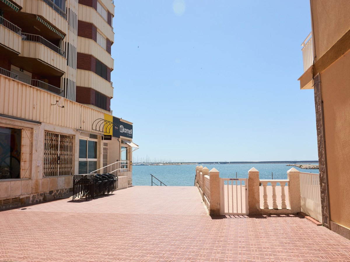 1 Bed Middle Floor Apartment in Torrevieja in Torrevieja, Apartment