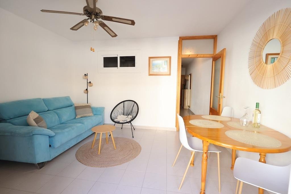 1 Bed Middle Floor Apartment in Torrevieja in Torrevieja, 