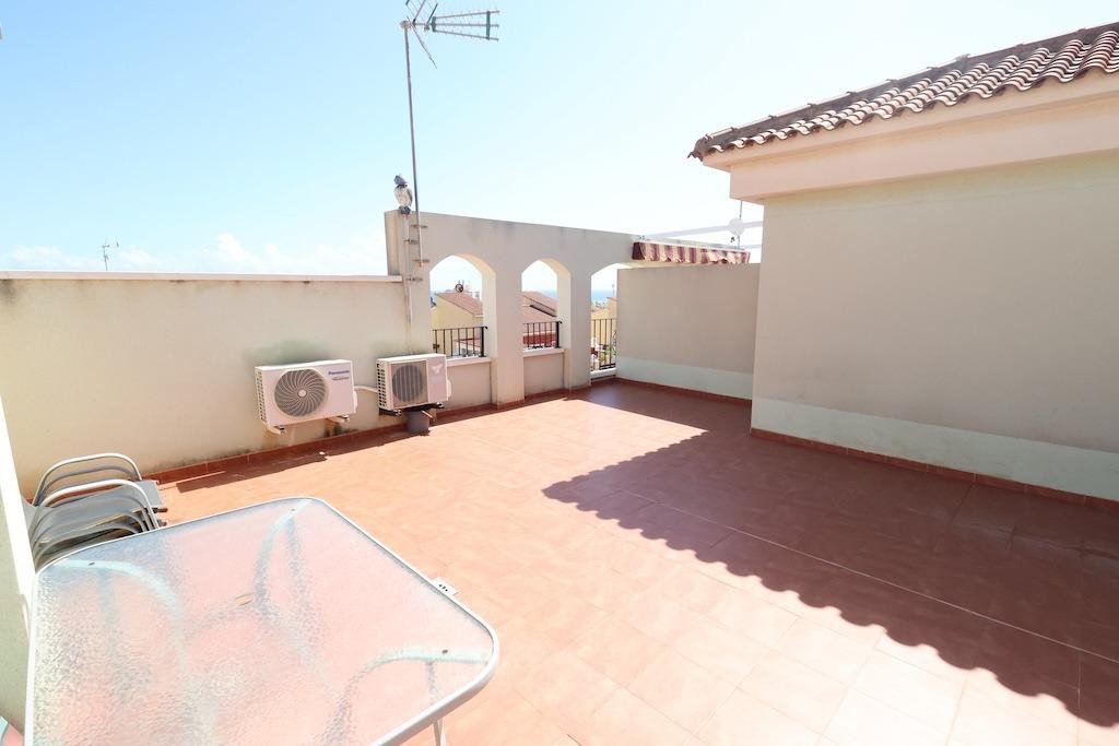 2 Bed Top Floor Apartment in Torrevieja