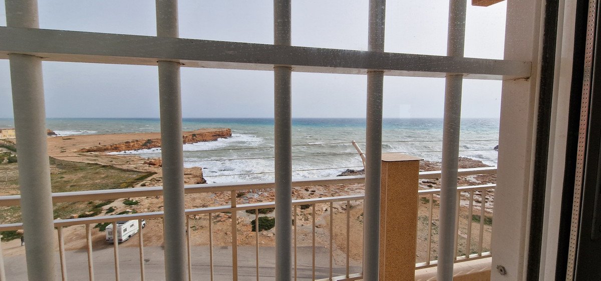 2 Bed Tussenverdieping Appartement in Torrevieja in Torrevieja, Appartement