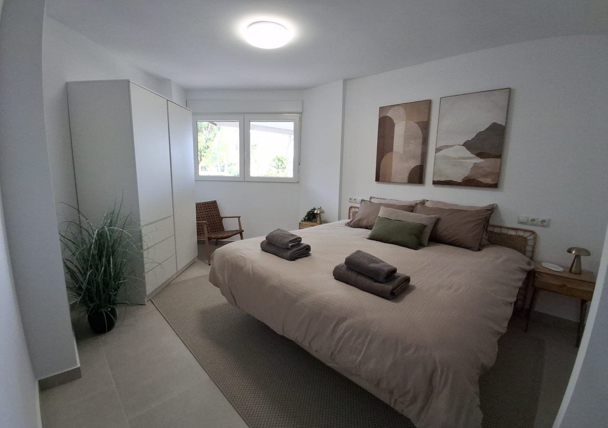 2 Bed شقة في الطابق الأرضي in Torrevieja في Torrevieja, شقق سكني
