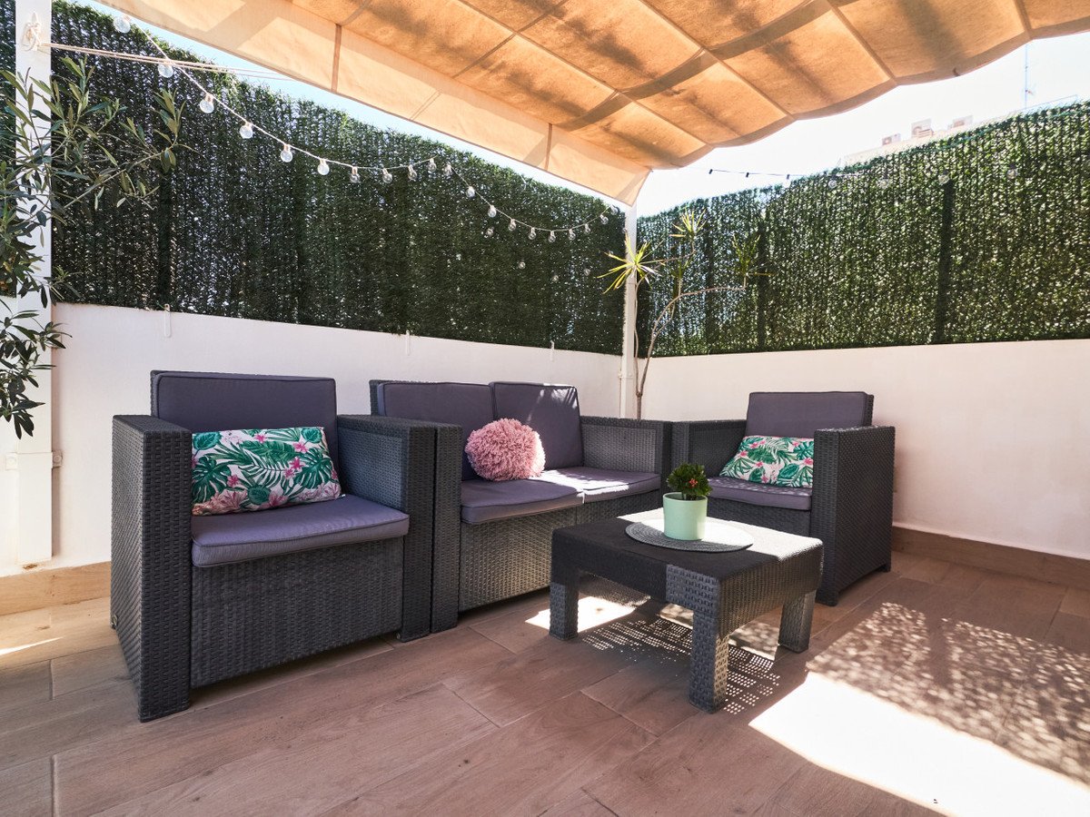 3 Bed Middle Floor Apartment in Torrevieja in Torrevieja, Apartment