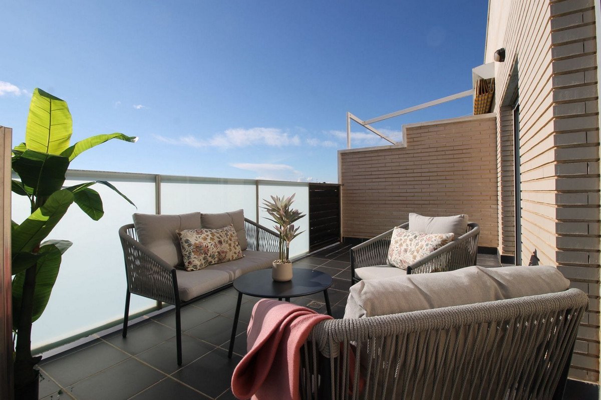 3 Bed Ara Kat Dairesi in Torrevieja -de Torrevieja, Daire