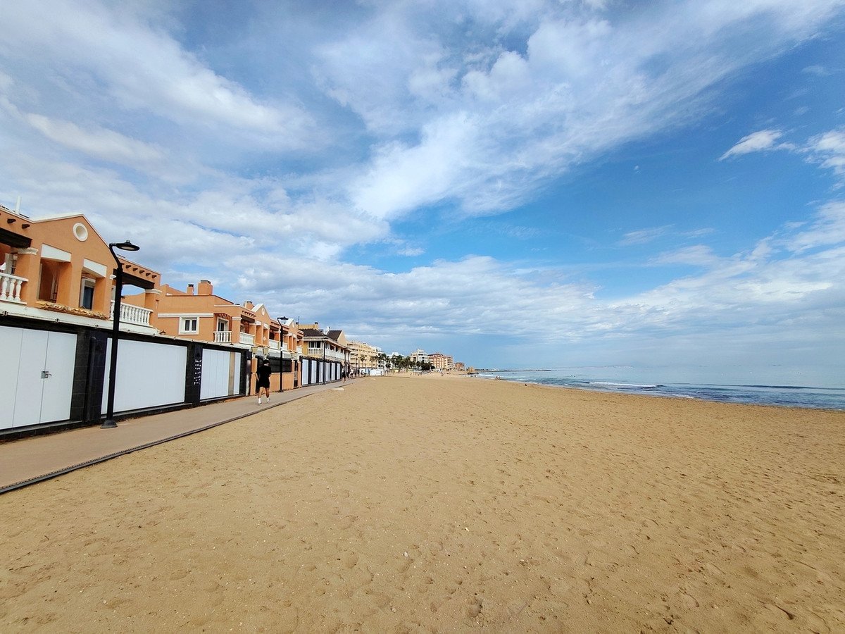 2 Bed Ground Floor Apartment in La Mata