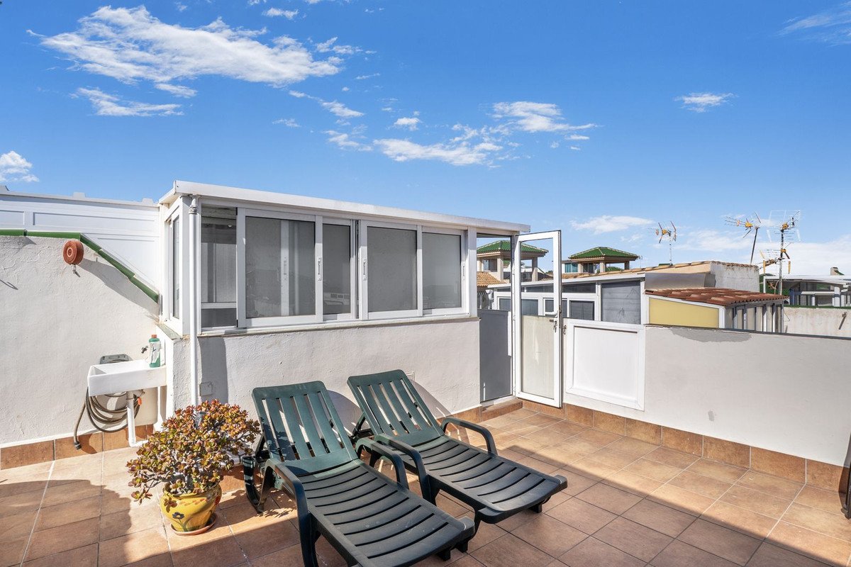 2 Bed Quad in Los Altos in Los Altos, Quad