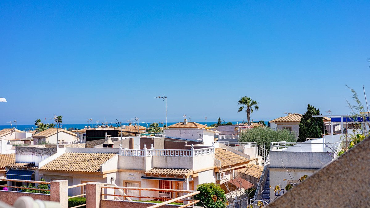 2 Bed بيت مدينة in Los Altos في Los Altos, 