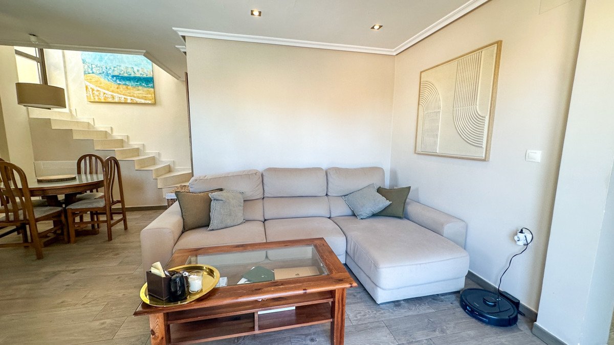 2 Bed Bungalow in Los Altos
