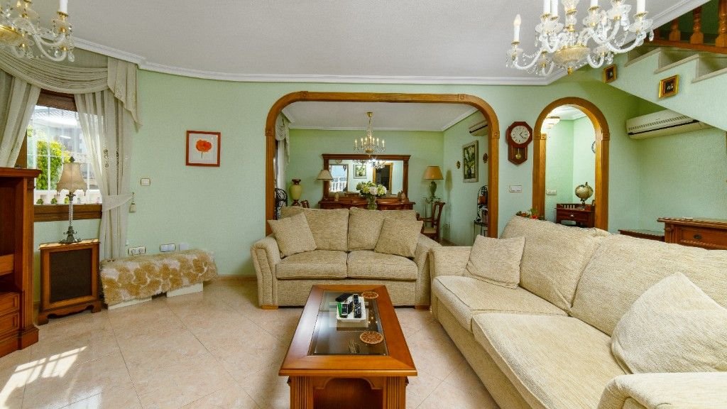 32 photo