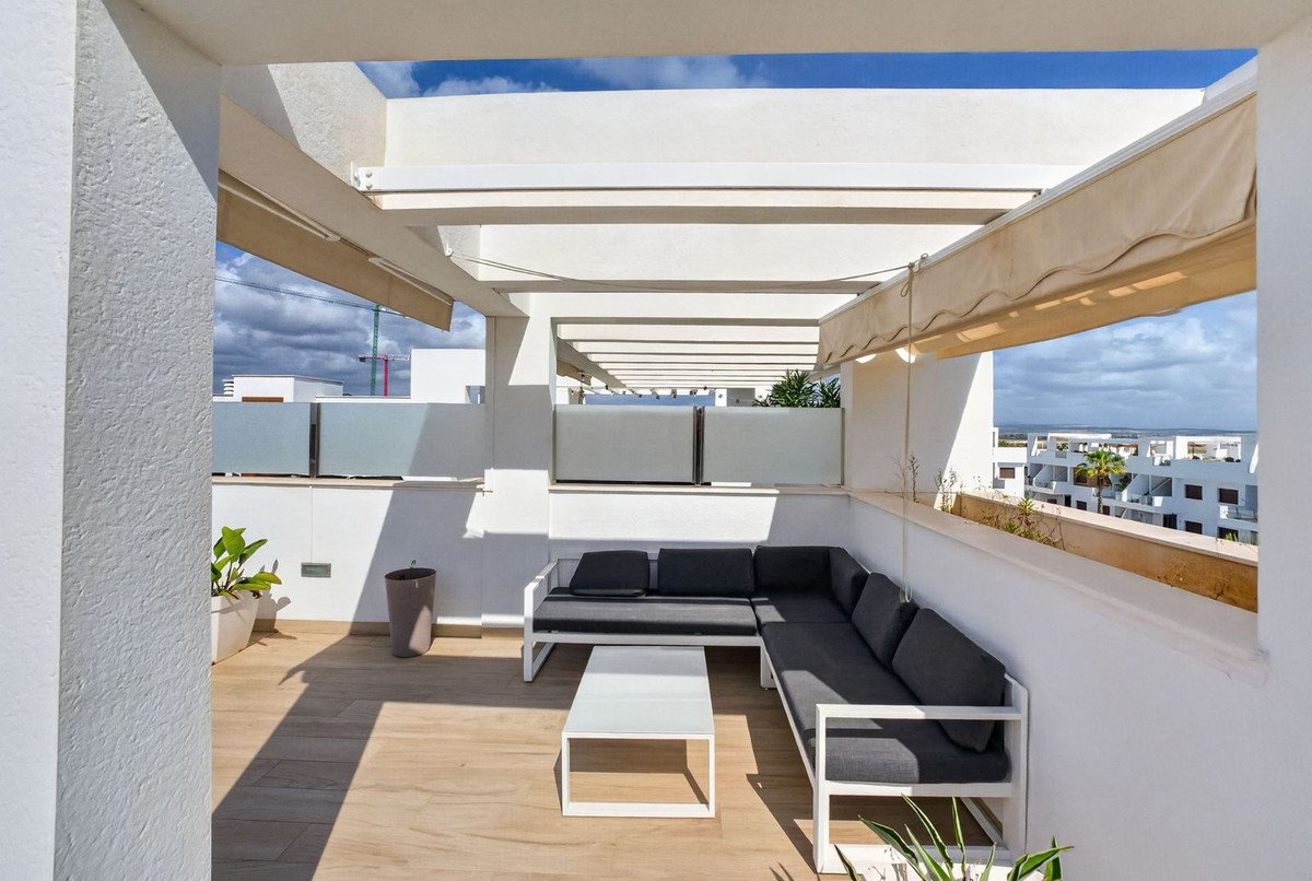2 Bed Top Floor Apartment in Los Balcones in Los Balcones, Apartment