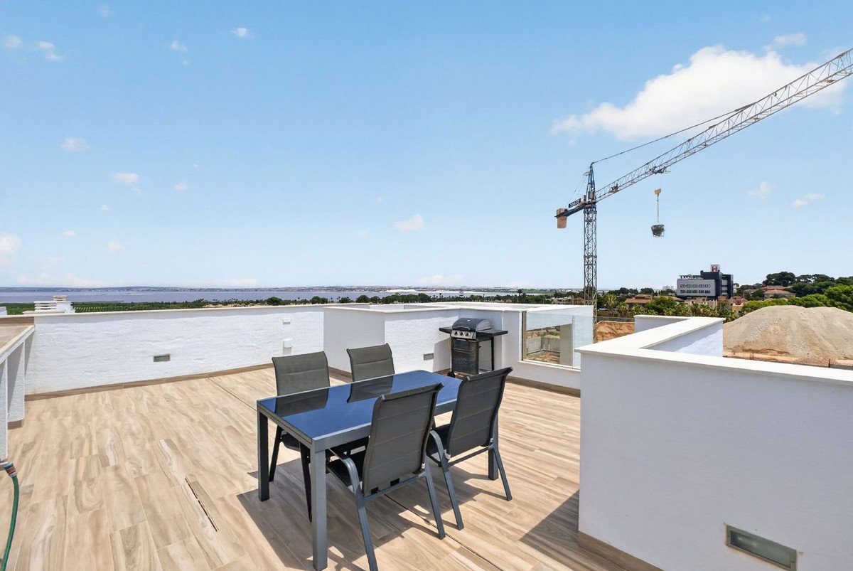 4 Bed Detached Villa in Los Balcones in Los Balcones, Detached Villa