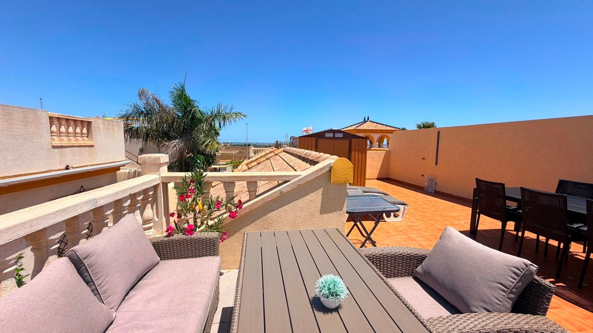 2 Bed Dvojdomek in Los Montesinos