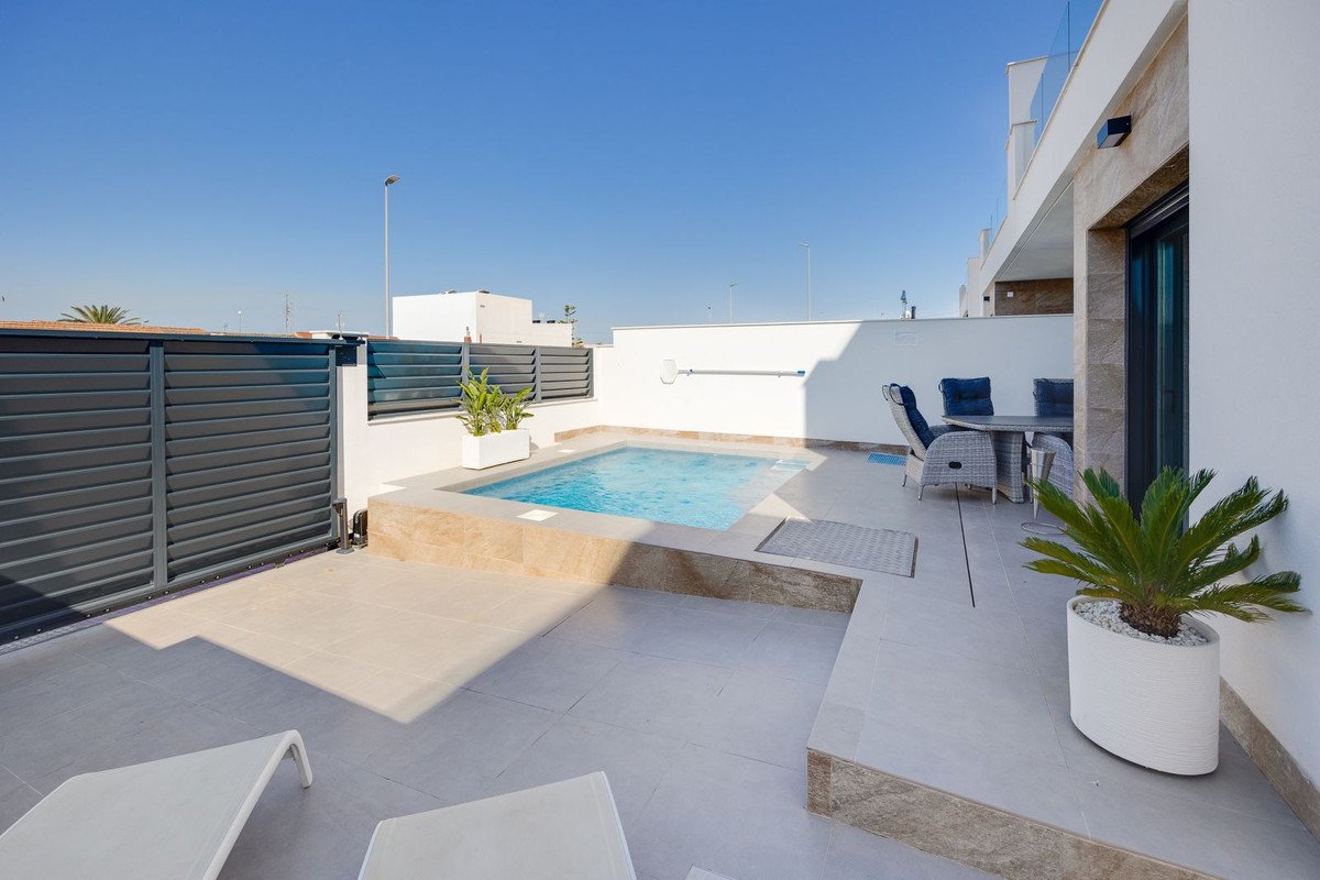 3 Bed منزل شبه منفصل in Los Montesinos في Los Montesinos, منزل شبه منفصل