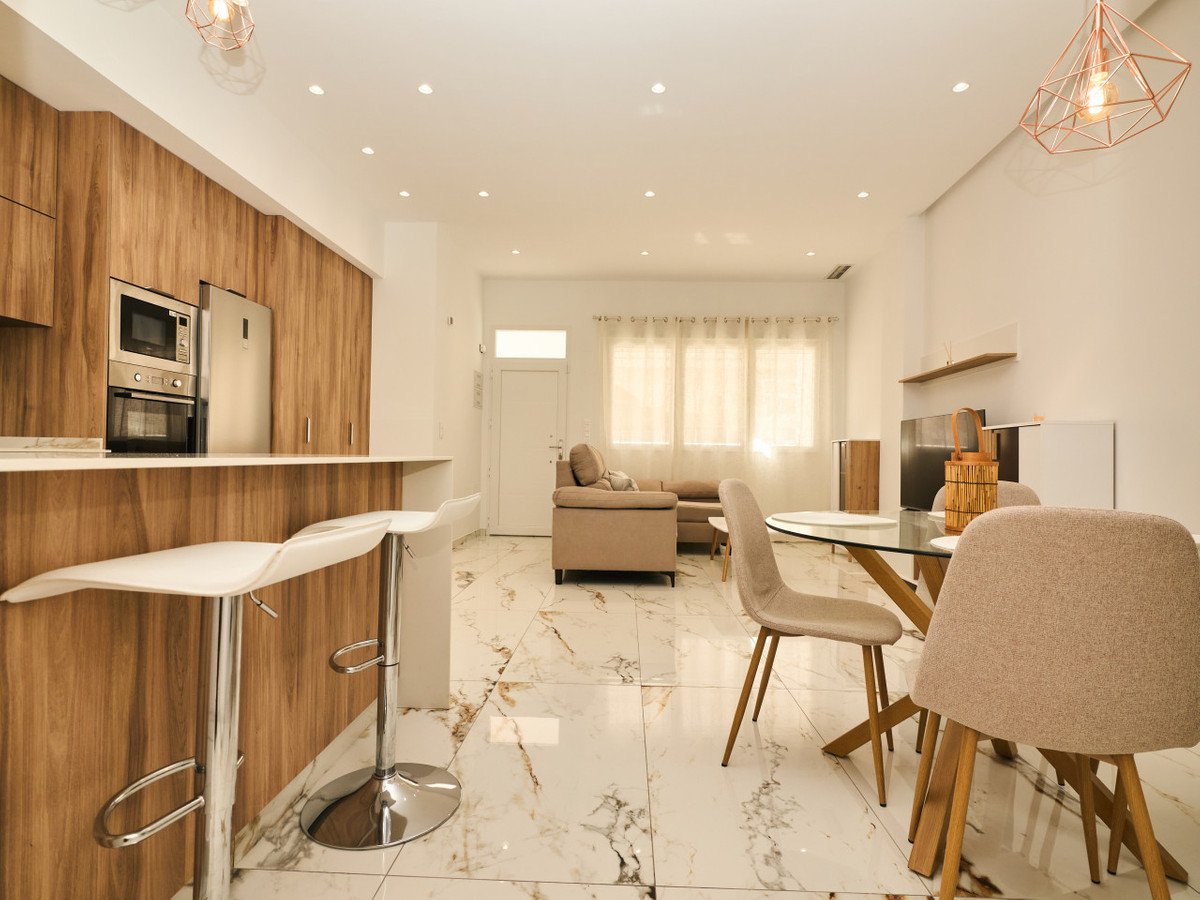2 Bed Ground Floor Apartment in Torrevieja in Torrevieja, Apartment