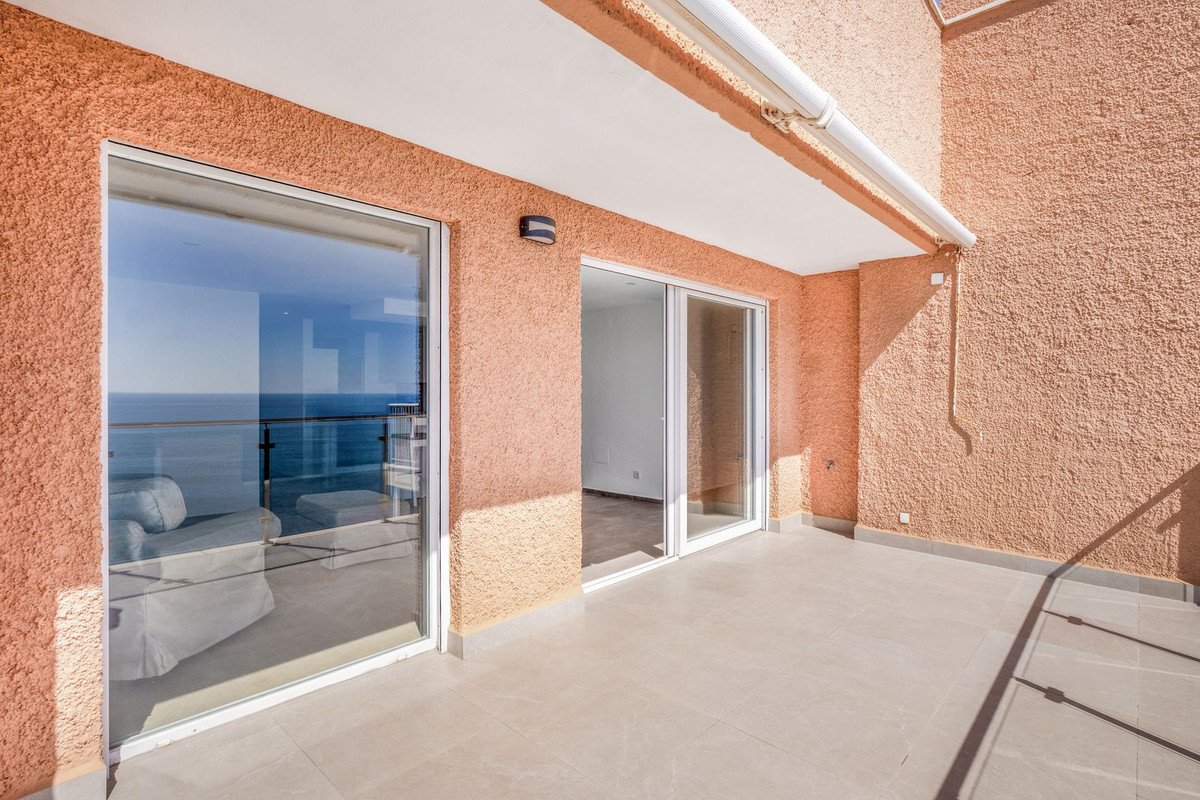 2 Bed شقة في الطابق العلوي in Playa Del Cura في Playa Del Cura, شقة
