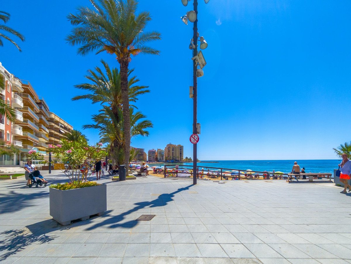 3 Bed Middle Floor Apartment in Playa Del Cura in Playa Del Cura, Apartment