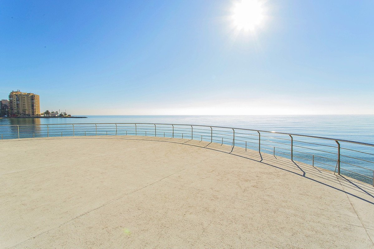 36 photo