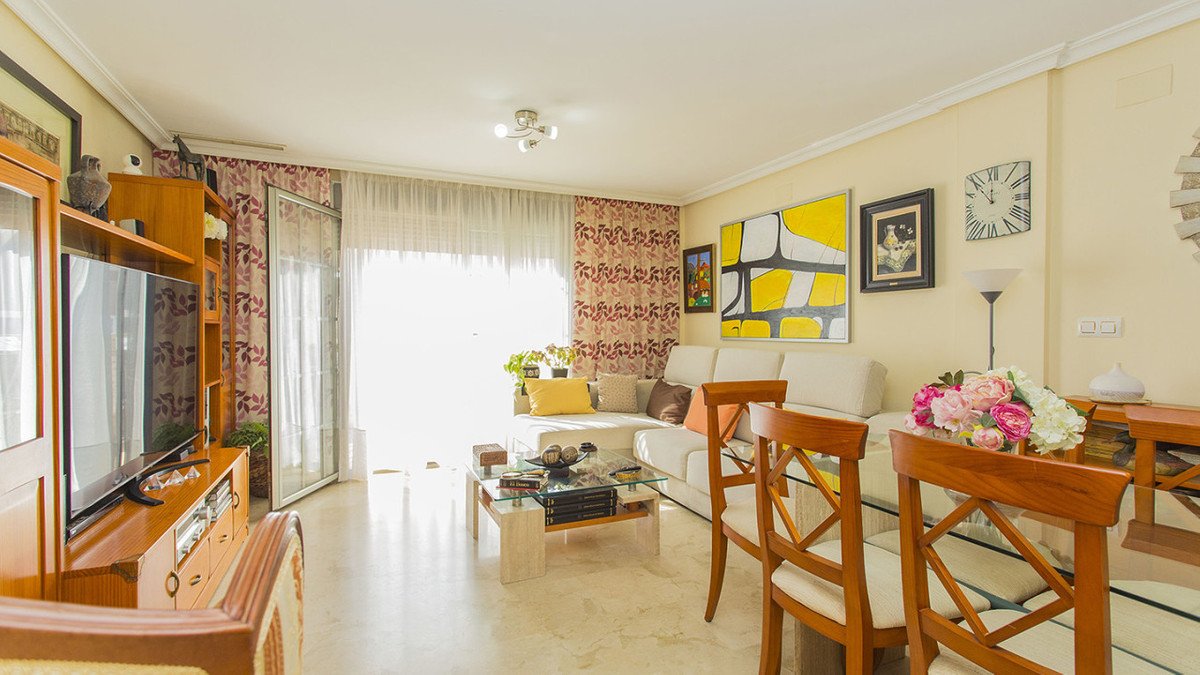3 Bed شقة في الطابق الأرضي in Torrevieja في Torrevieja, شقة