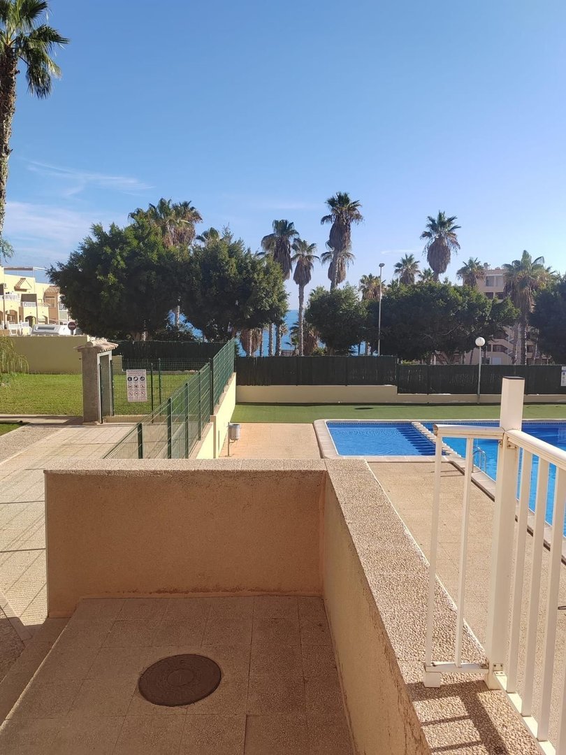1 Bed Bungalow in Torrevieja في Torrevieja, بونجالو