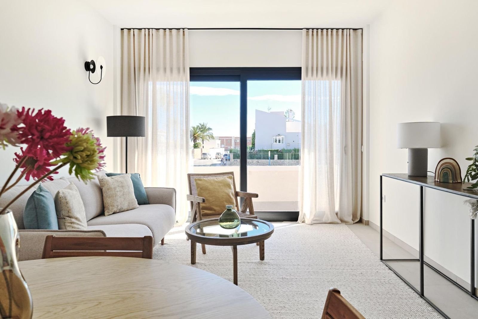 2 Bed Bungalow in Torrevieja في Torrevieja, تاون هاوس