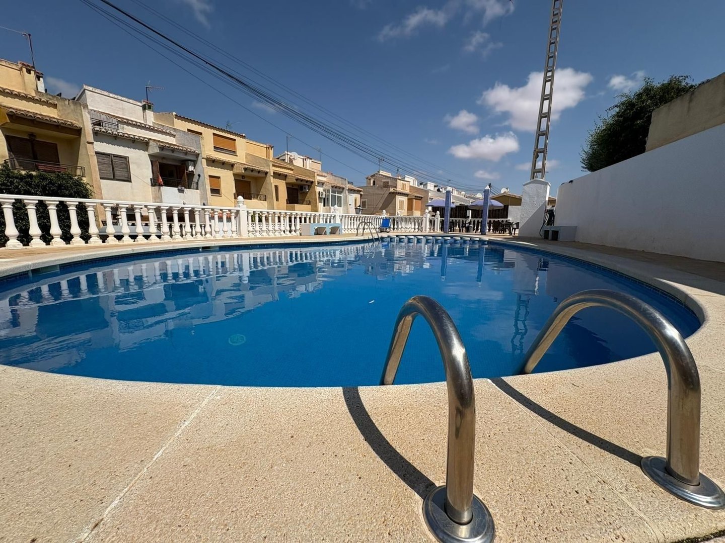 3 Bed Bungalow in Torrevieja في Torrevieja, تاون هاوس