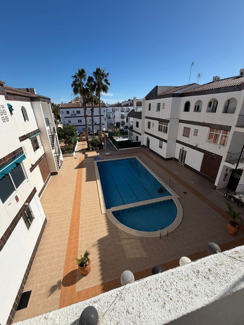 2 Bed شقة في الطابق الأرضي in Punta Prima في Punta Prima, شقة