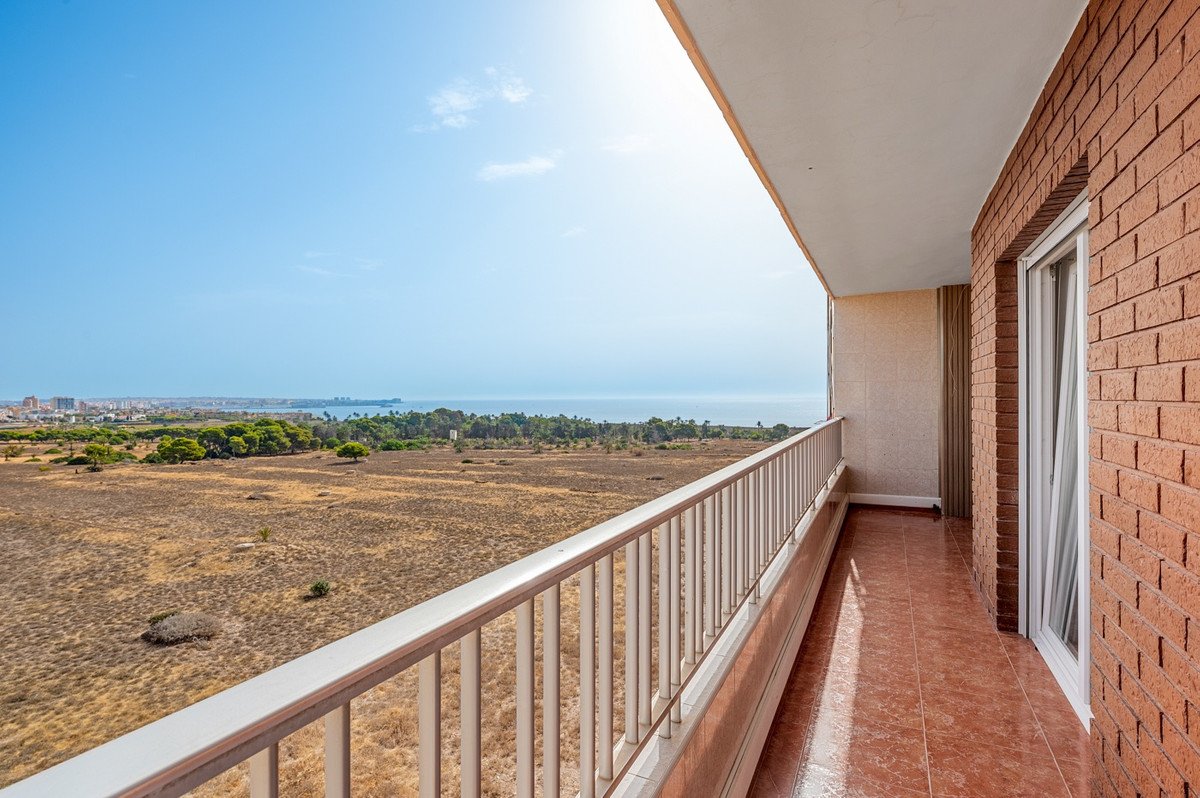 2 Bed Ground Floor Apartment in Punta Prima in Punta Prima, Apartment